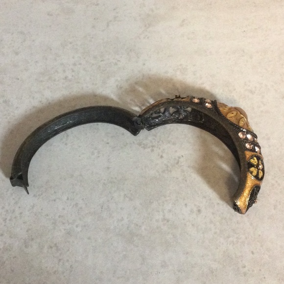 Egyptian inspired stone bling hinge bracelet - Picture 8 of 8